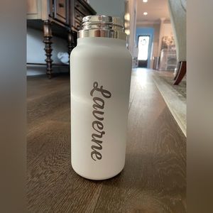 Hydro Flask 32oz “Laverne” in White